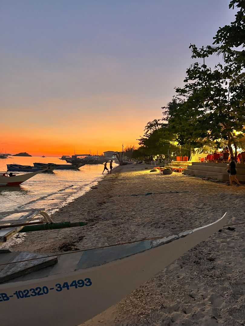 Sunset beach Malapascua Philippines